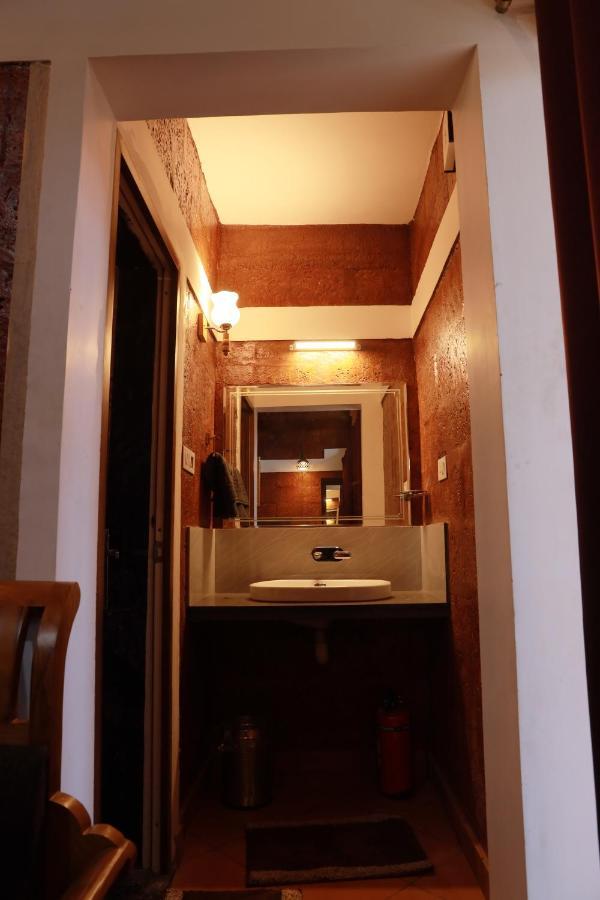 Miracle Holidays Mananthavady Exterior photo